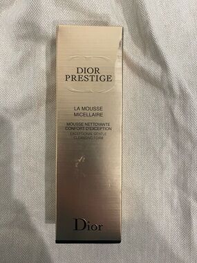 Dior Prestige La Mousse Micellaire - Champagne Gold & Black